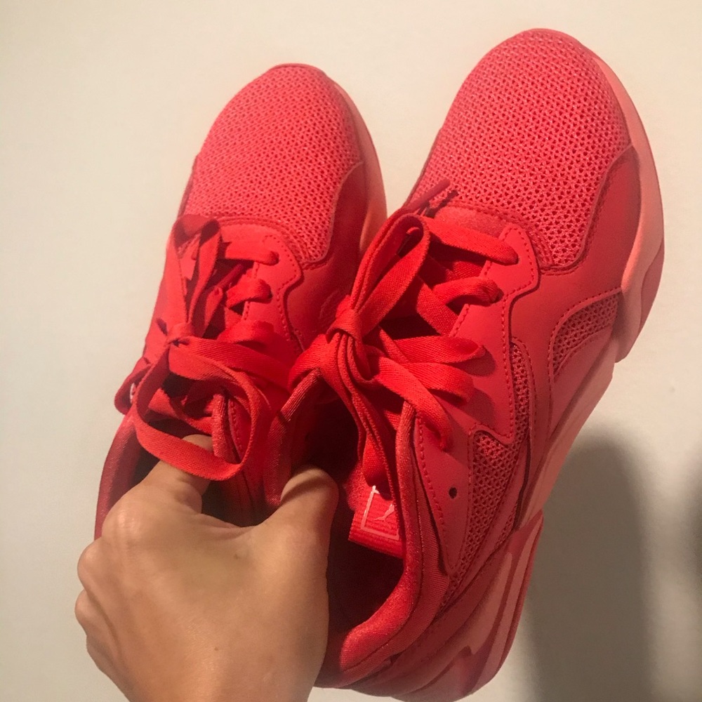 Red Puma Runners & Lipstick Bundle 💄